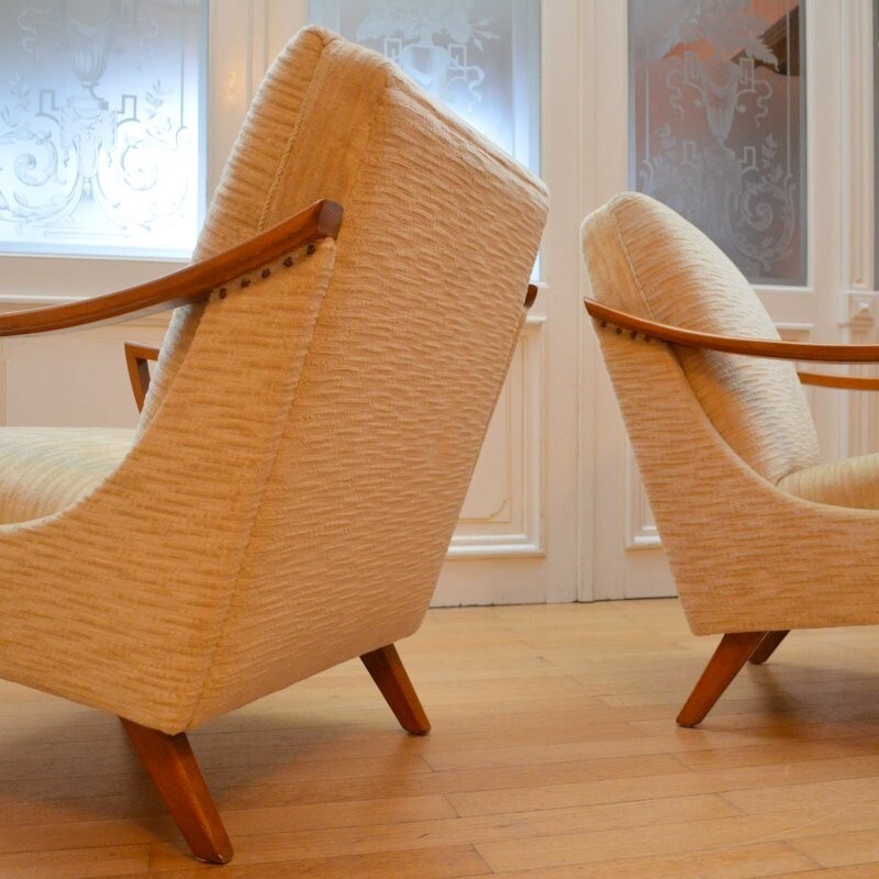 Paire de fauteuils beige scandinave - 1950