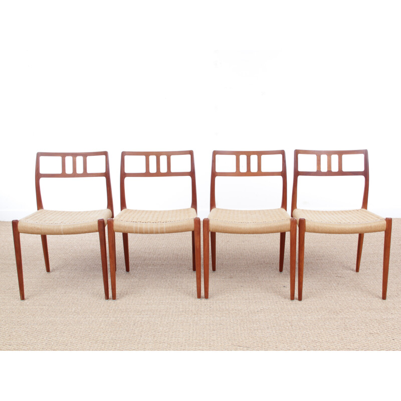Suite de 4 chaises scandinaves en teck et corde, modèle 79 de Niels 0. Møller - 1960 