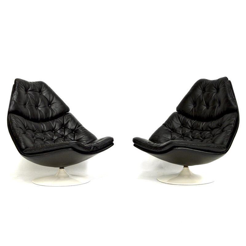 Pair of swivel chairs in black leather by Geoffrey Harcourt - 1960s