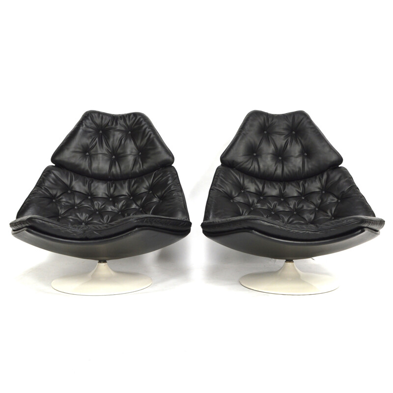 Pair of swivel chairs in black leather by Geoffrey Harcourt - 1960s