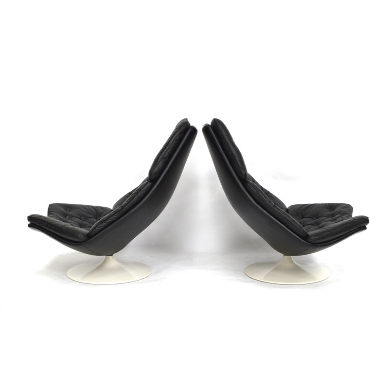 Pair of swivel chairs in black leather by Geoffrey Harcourt - 1960s