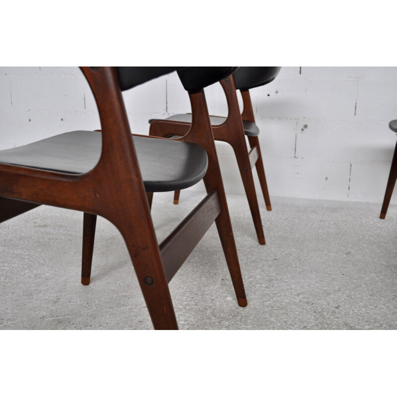 Set of 4 Scandinavian chairs in teak and leatherette - 1960s