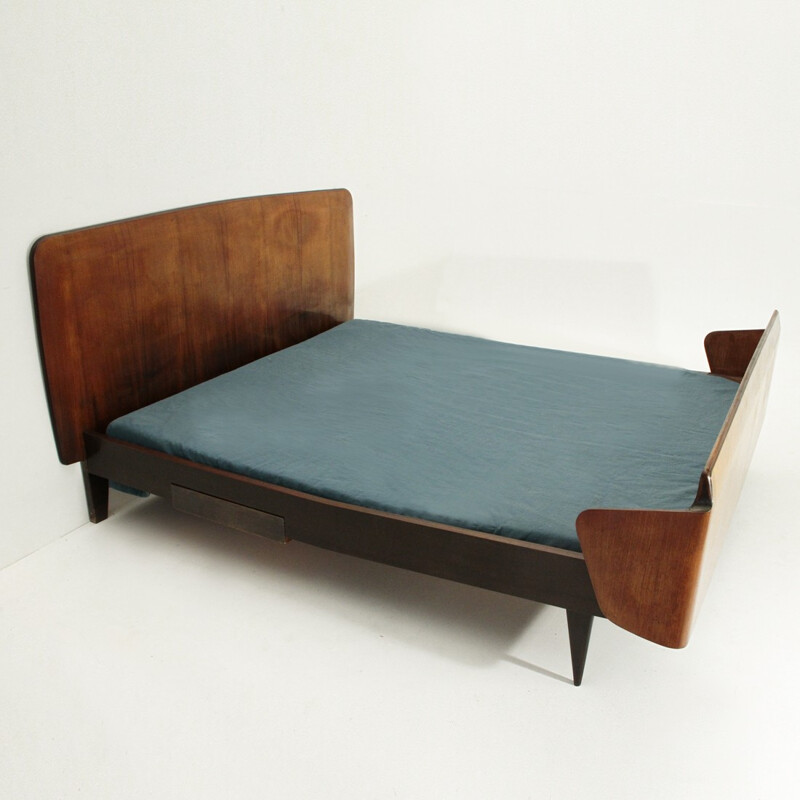 Italian modernist double bed in wood - 1950s