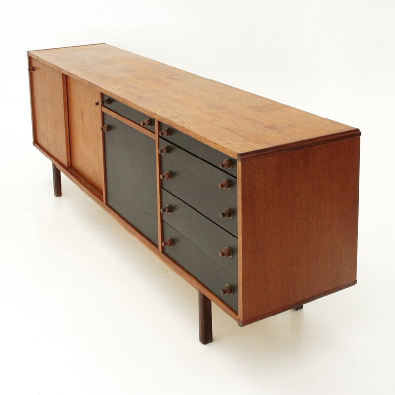 Italian sideboard with wood and brass knobs - 1960s