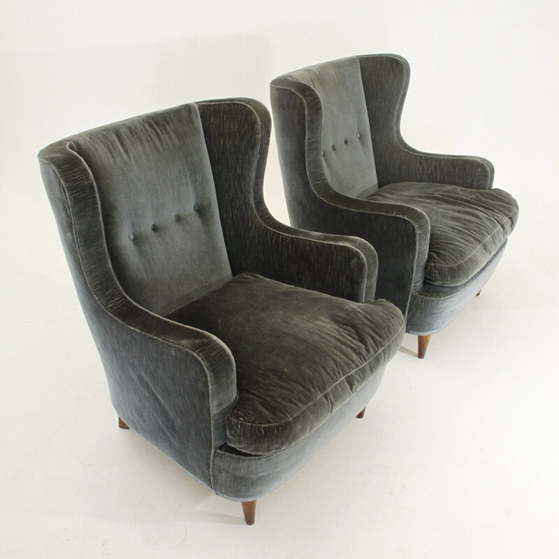 Pair of Italian green velvet armchairs - 1950s