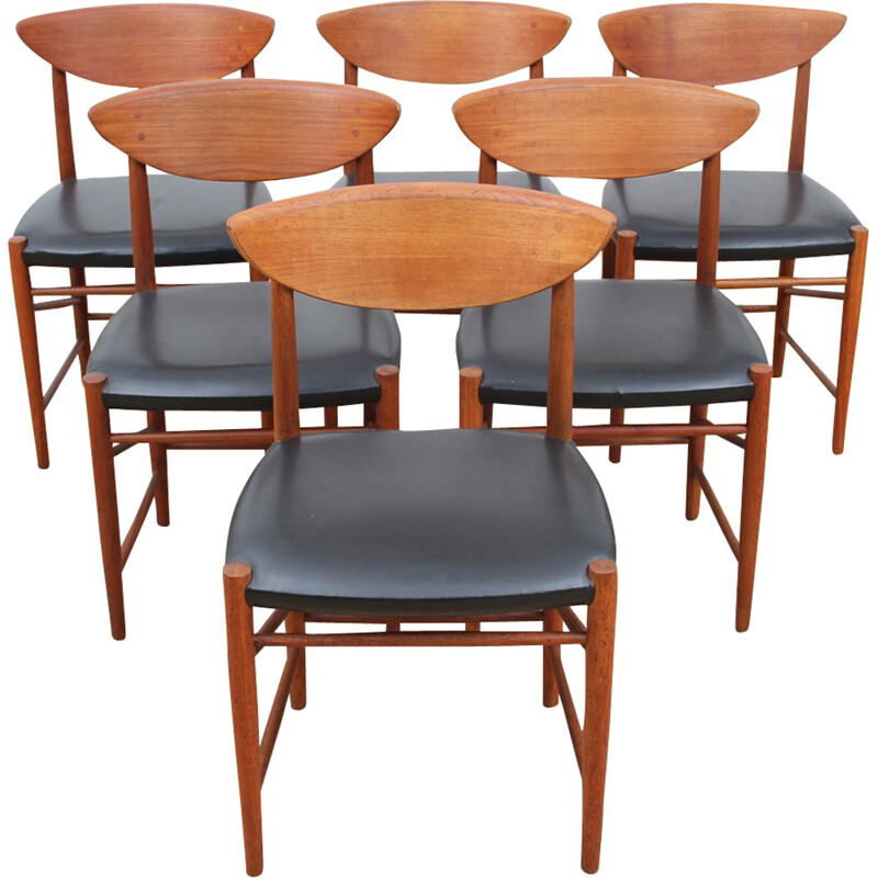 Suite de 6 chaises scandinaves en teck et cuir modele 317 - 1950 