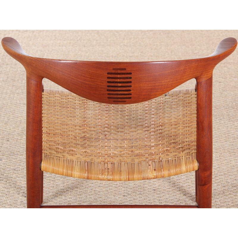 Cow horn vintage chair in teak by hans Wegner - 1960s