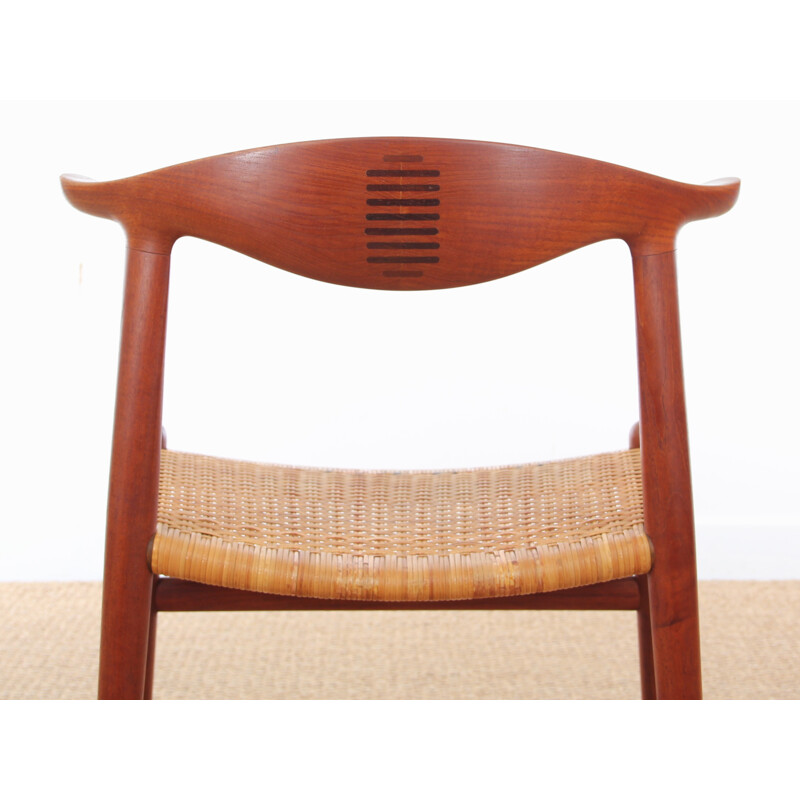 Cow horn vintage chair in teak by hans Wegner - 1960s