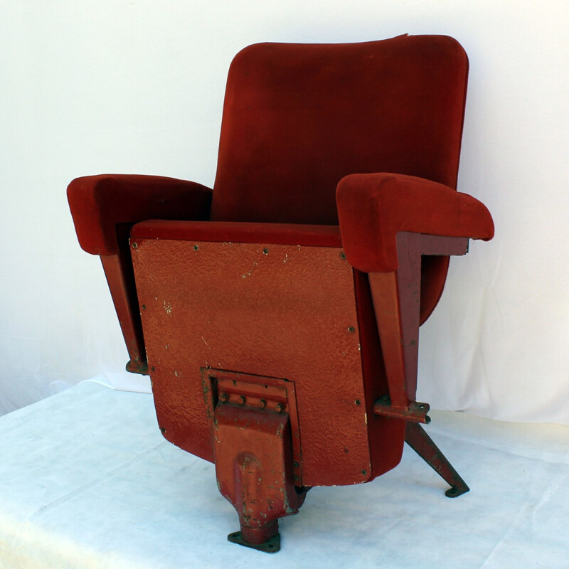 Theatre vintage red armchair - 1940s