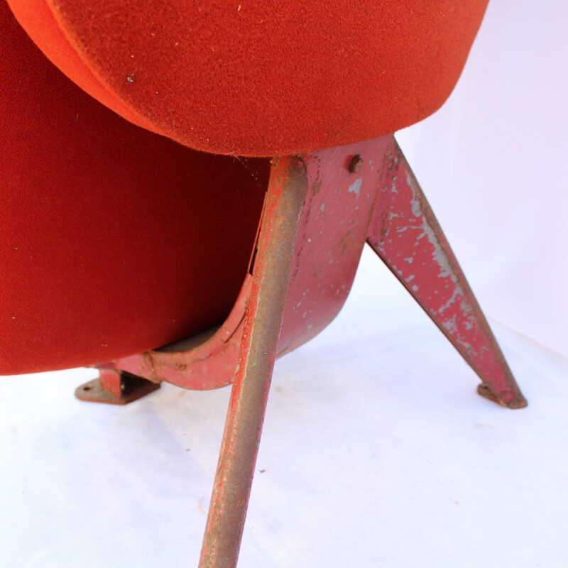 Theatre vintage red armchair - 1940s