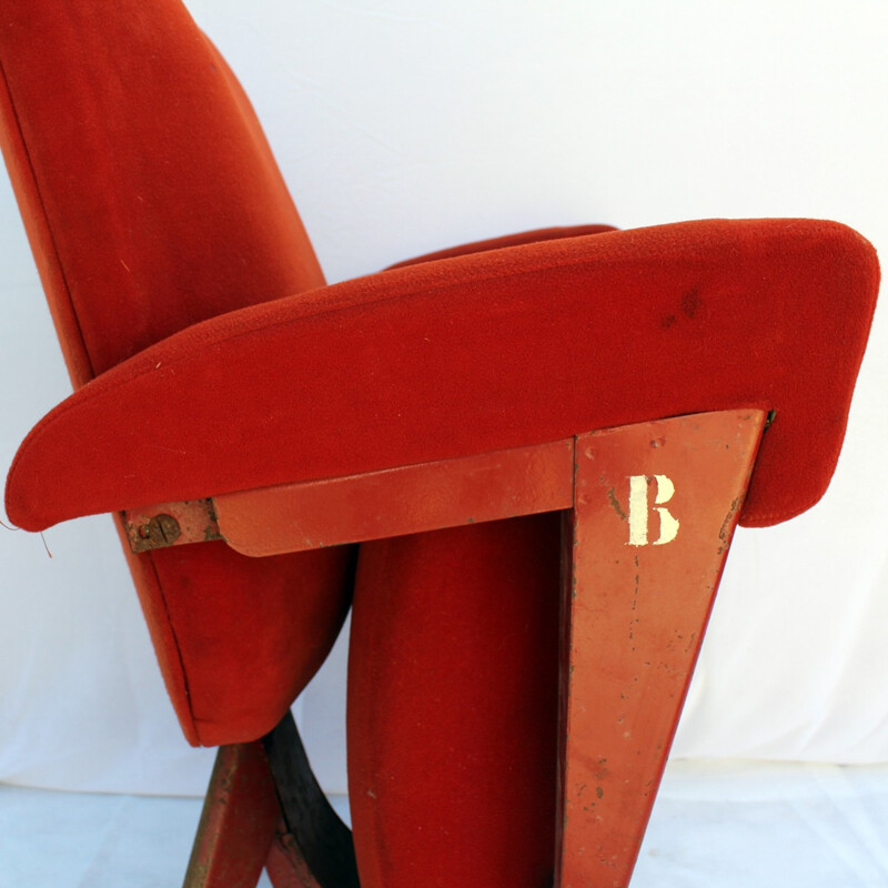 Theatre vintage red armchair - 1940s