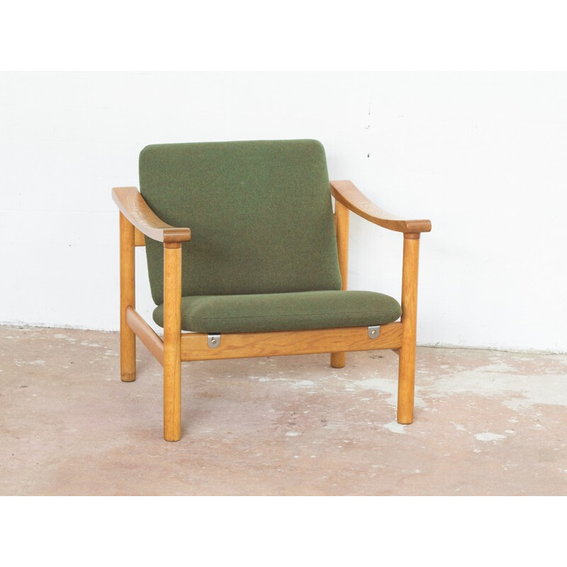 Vintage armchair in oak and fabric by Hans Wegner for Getama - 1950s