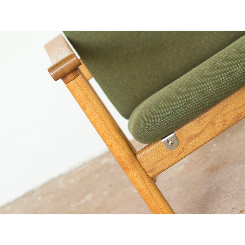 Vintage armchair in oak and fabric by Hans Wegner for Getama - 1950s