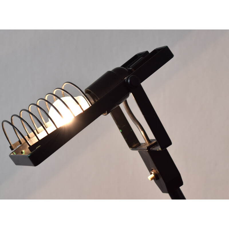 Vintage clip lamp by Ernesto Gismondi for Artemide - 1970s