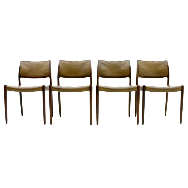 Suite de quatre chaises à repas en palissandre de Niels O. Møller - 1960