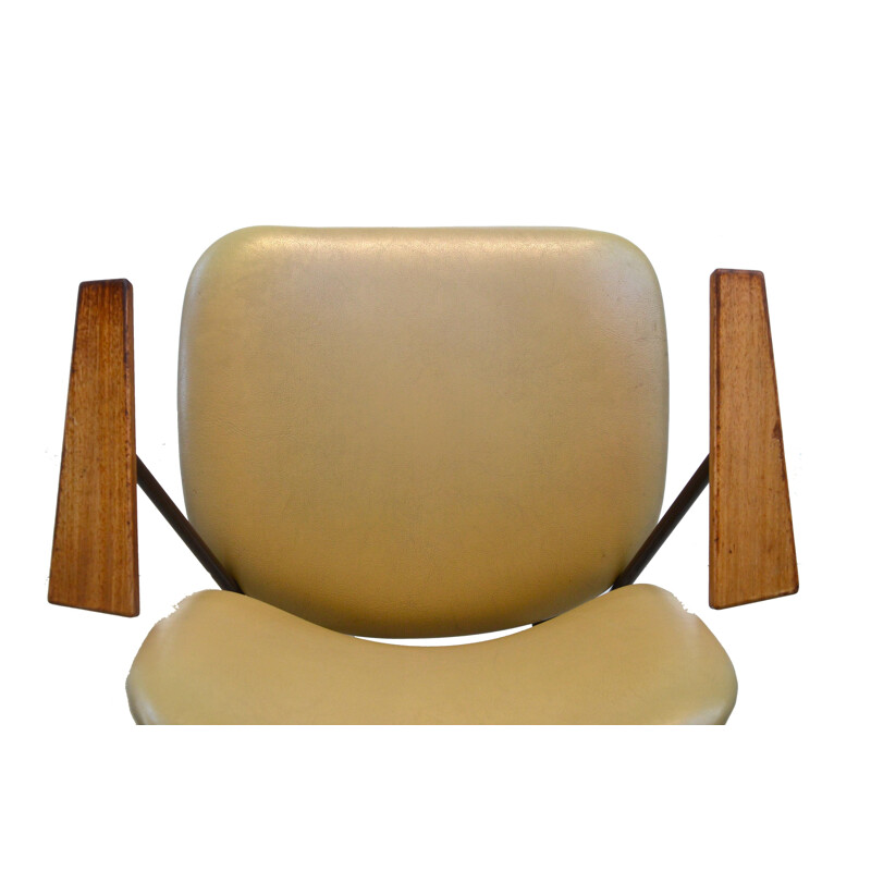 Mid-century armchair by W.H Gispen for Kembo - 1950s