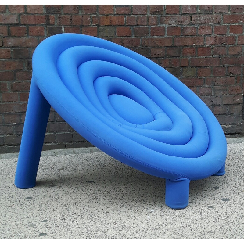 Blue low chair "ioio", Sophie Larger - 1999