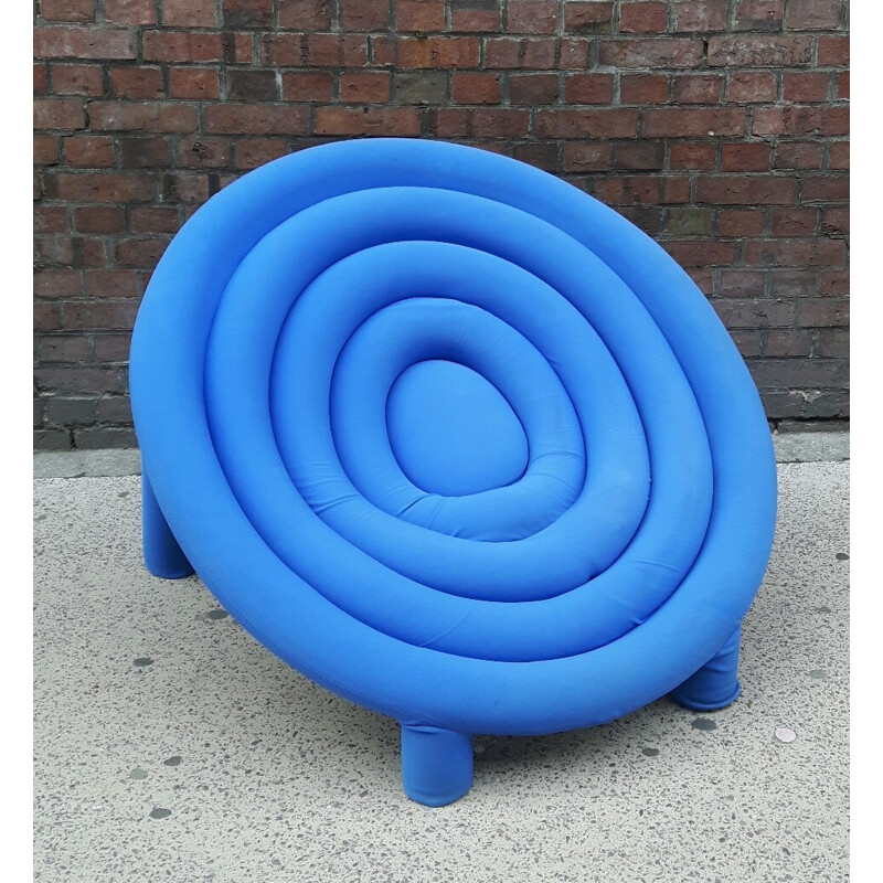 Blue low chair "ioio", Sophie Larger - 1999