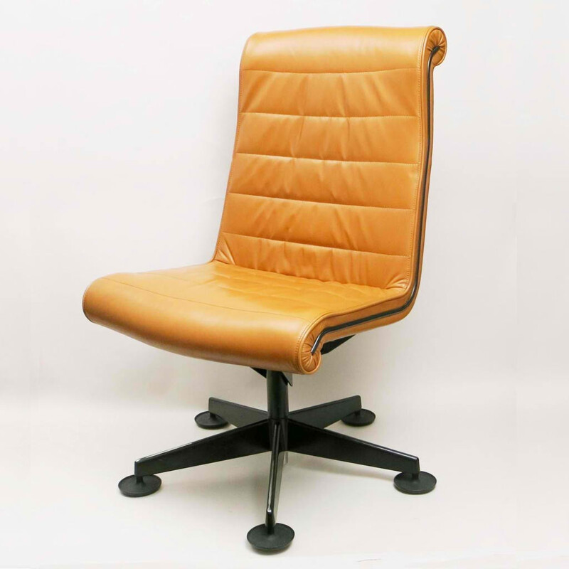 Chaise de bureau en cuir, Richard SAPPER - années 70