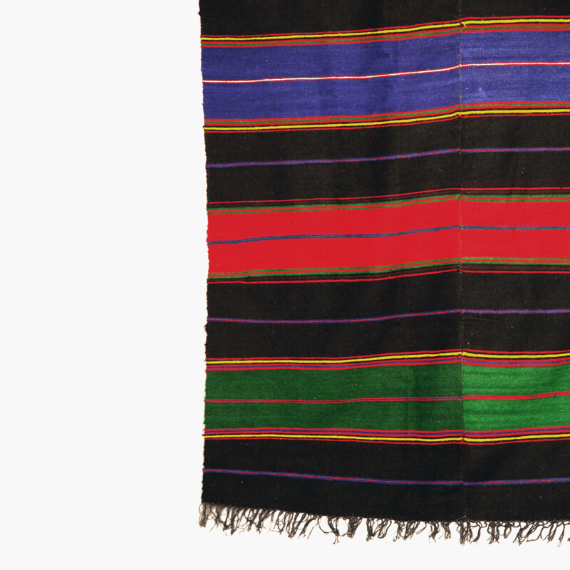 Grand Tapis en laine tricolore et noir tissé à la main - 1950