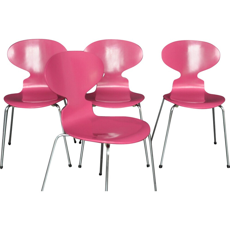 Set of 4 "3101" pink chairs by  Arne Jacobsen for Fritz Hansen - 1950s