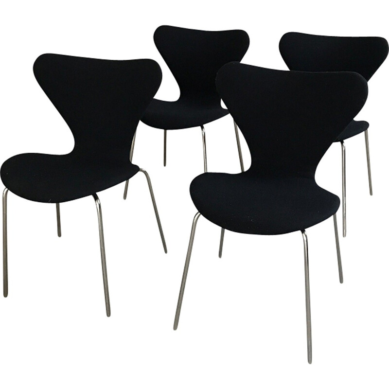 Set of 4 chairs series 7 by Anne Jacobsen - 1970s