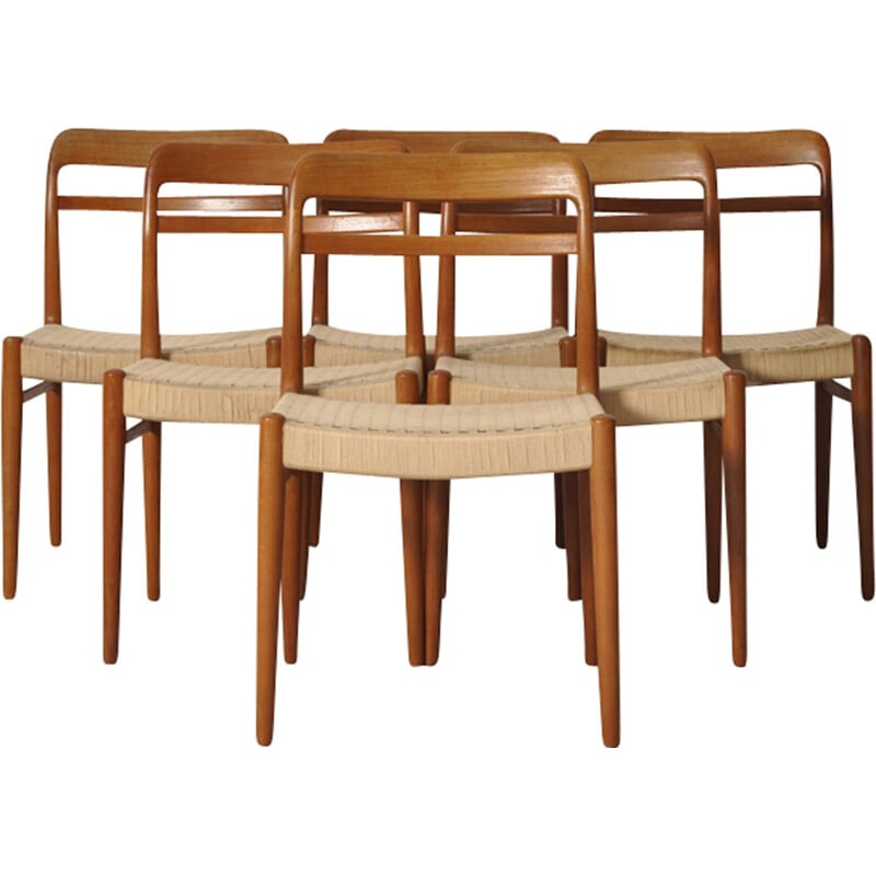 Ensemble de 6 chaises à repas beiges modèle 145 de Alf Aarseth pour Gustav Bahus & Eft - 1960