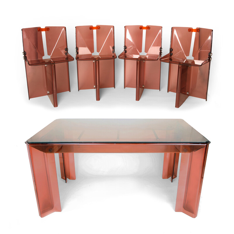 Table et chaises uniques en plexiglas fumé de Michel Ducaroy - 1970