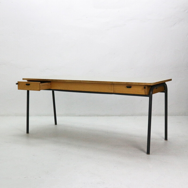 Grand bureau d'école en formica et bois, Allemagne - 1960