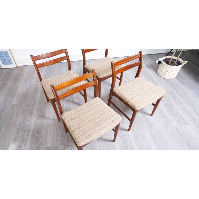 Set of 4 Scandinavian vintage chairs - 1960s