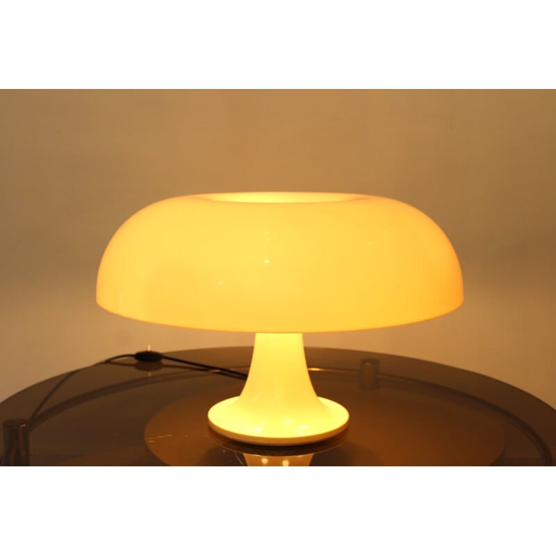 Lampe vintage crême modèle Nesso par De Pas, D'Urbino et Lomazzi- 1960