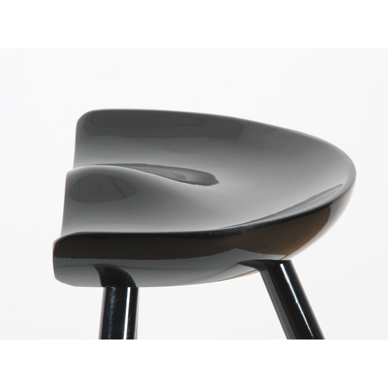 Scandinavian vintage tripod stool by Mogens Lassen - 1970s