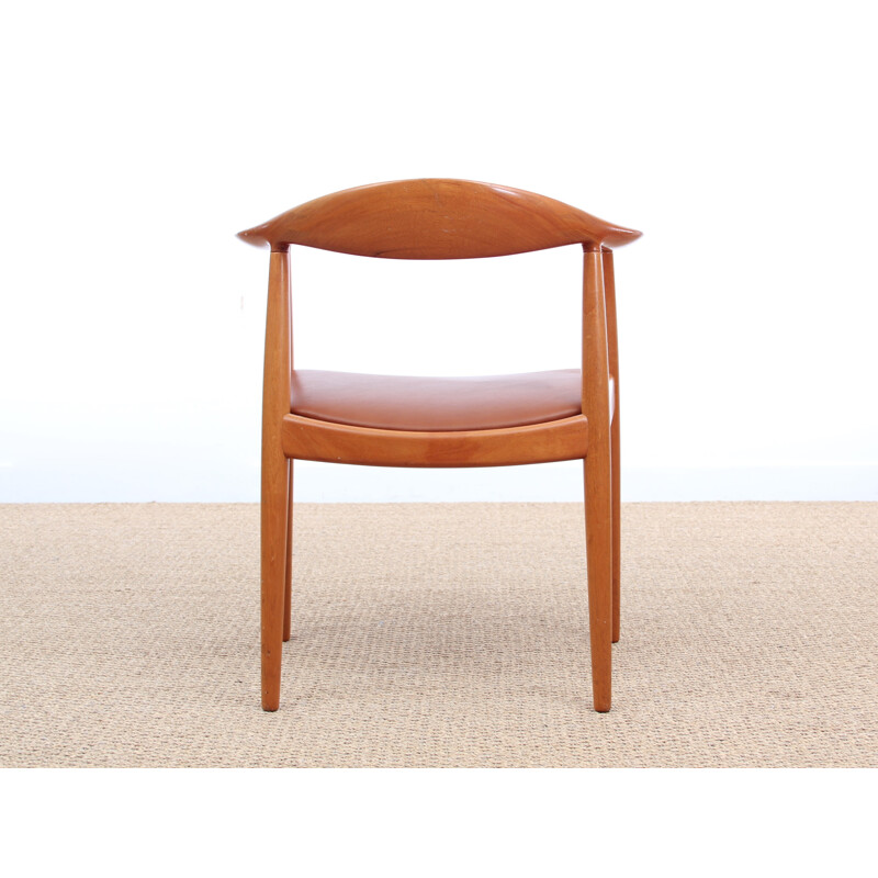 Vintage "Round chair" in solid mahogany by Hans J. Wegner for Johannes Hansen - 1970s