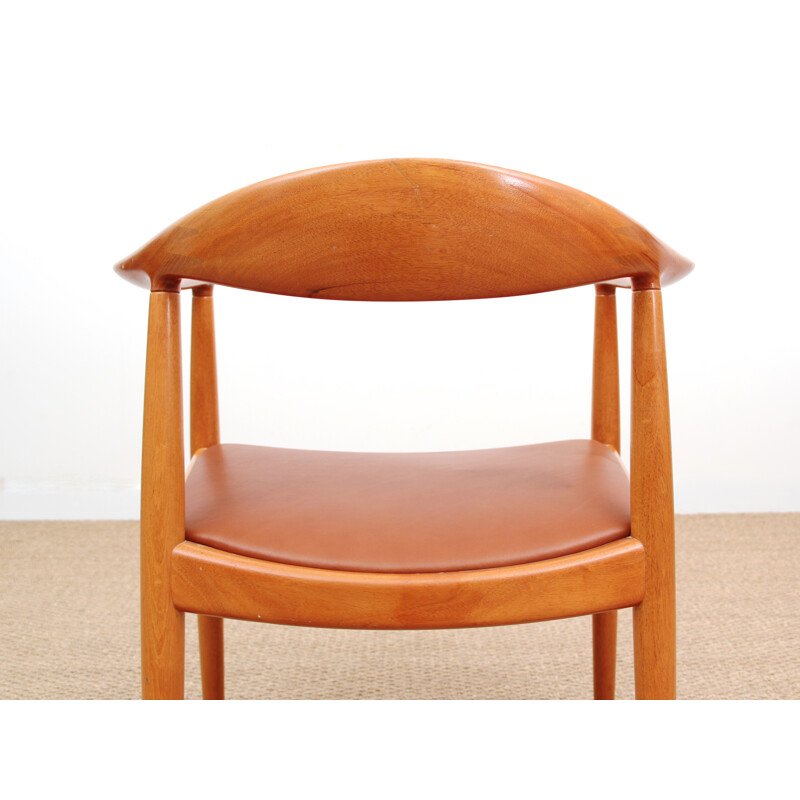 Vintage "Round chair" in solid mahogany by Hans J. Wegner for Johannes Hansen - 1970s