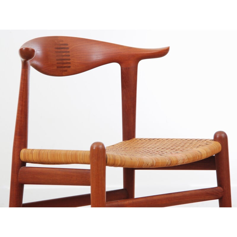 Cadeira de chifre de teca escandinava de Hans J. Wegner - 1960