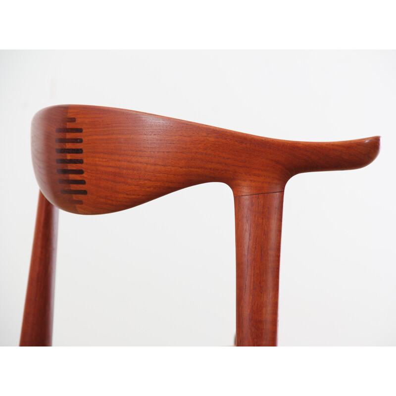 Silla escandinava vintage de teca y cuerno de payaso de Hans J. Wegner - 1960