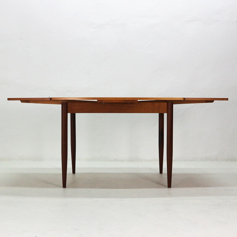 Vintage teak dining table with pull-out leaves - 1960s