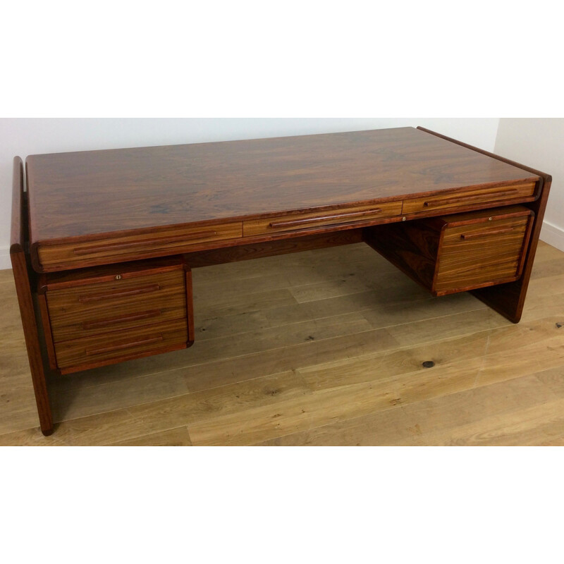 Vintage-Schreibtisch aus Palisanderholz von Svend Dyrlund - 1960