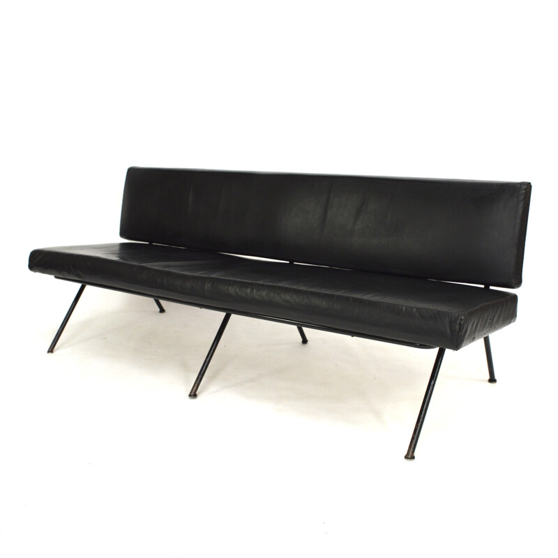 Vintage model 32 black sofa by Florence Knoll - 1950s