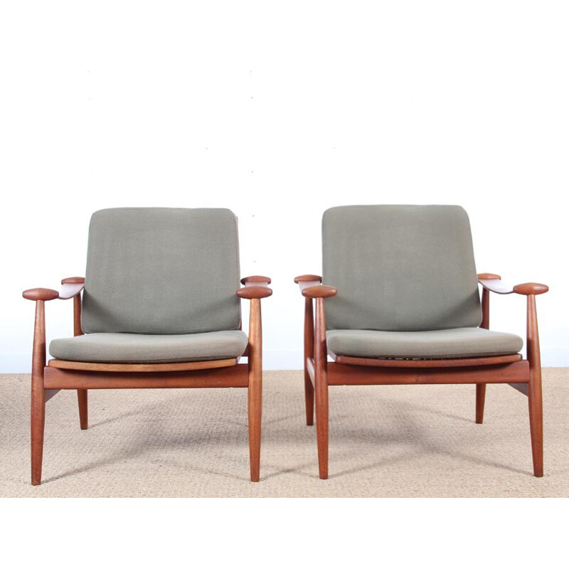 Pair of scandinavian teak armchairs FD 133 by Finn Juhl for France and Daverkosen - 1950s