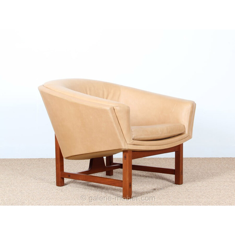 Scandinavian Corona leather armchair - 1950s