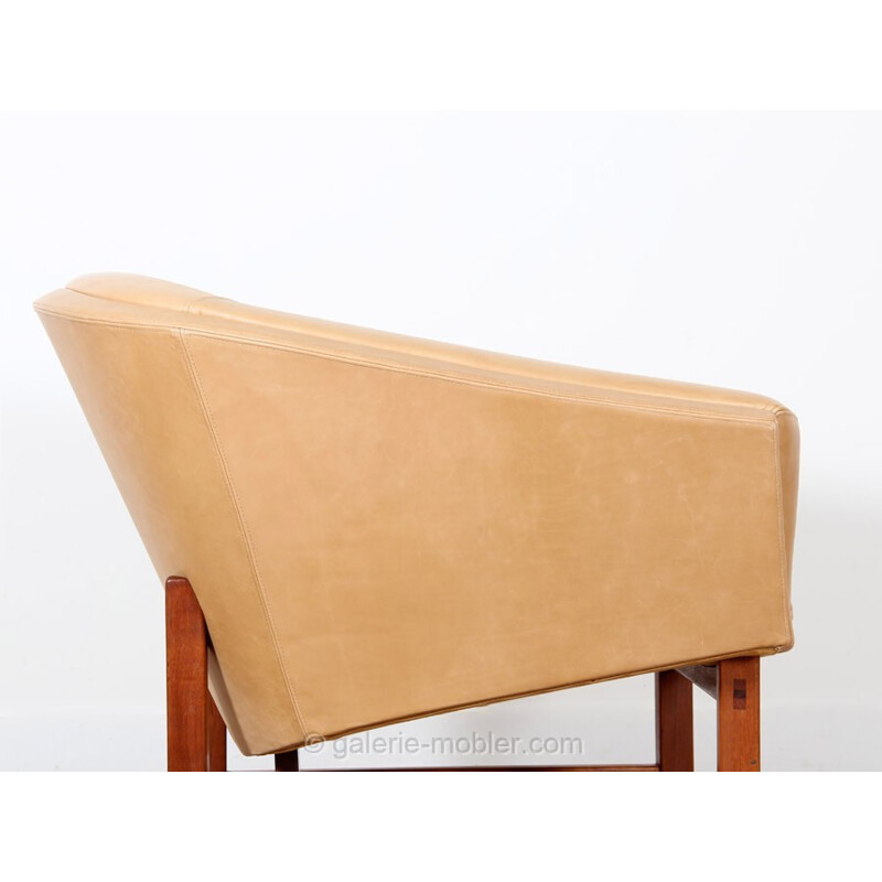 Scandinavian Corona leather armchair - 1950s