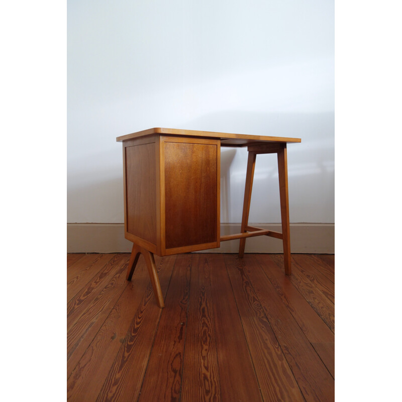 Mid-century desk and chair in wood - 1950s