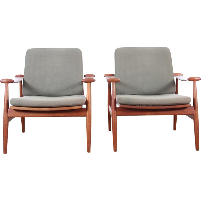 Pair of scandinavian teak armchairs FD 133 by Finn Juhl for France and Daverkosen - 1950s