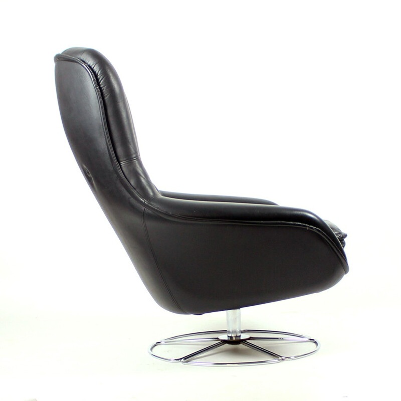 Fauteuil vintage en cuir noir finlandais de Peem - 1960