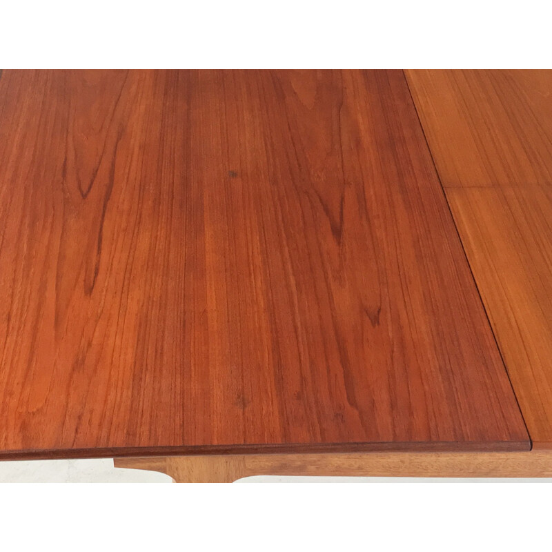 Vintage Scandinavian teak extendable dining table - 1970s