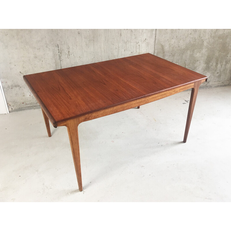 Vintage Scandinavian teak extendable dining table - 1970s