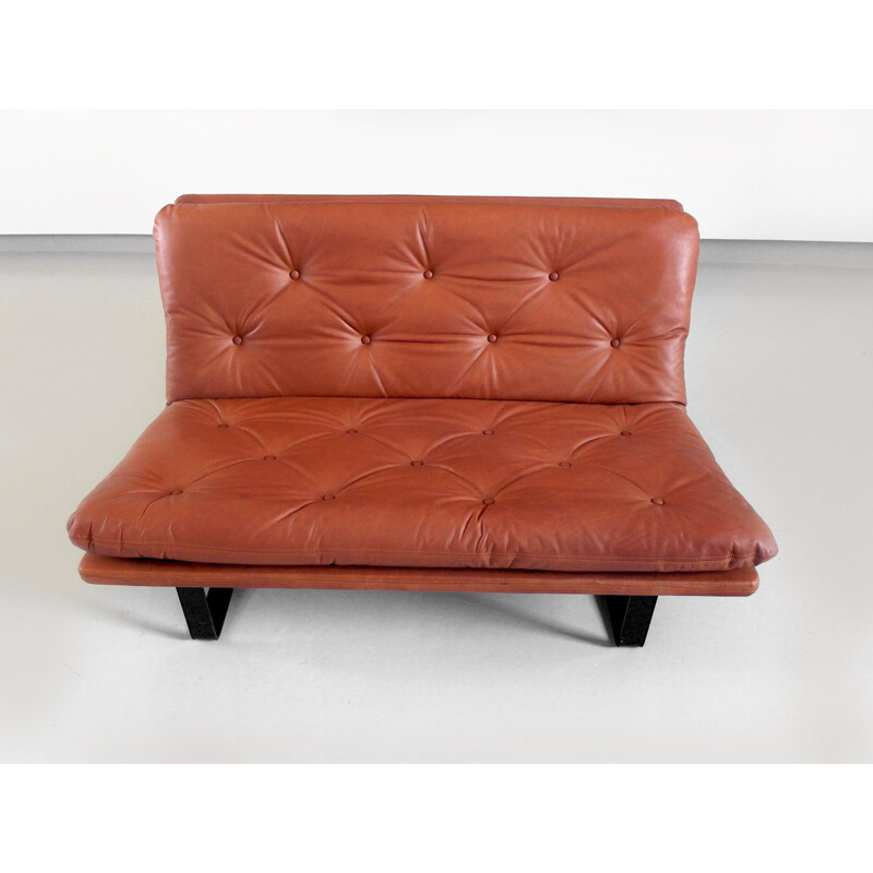 Daybed 'Loveseat' in cognac leather by Kho Liang Le for Artifort - 1960s