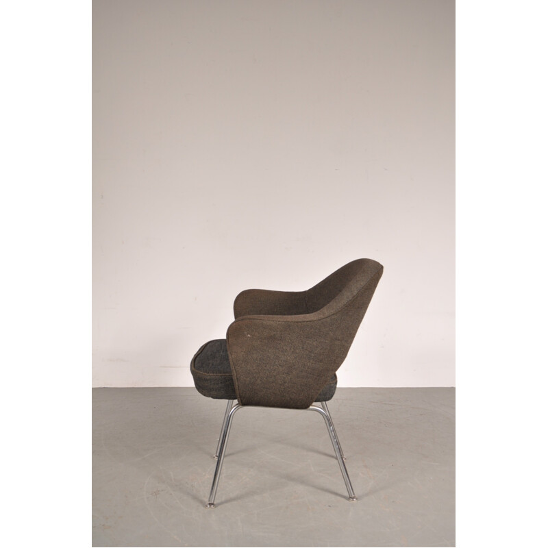 Vintage armchair in metal and grey fabric by Eero Saarinen - 1970s