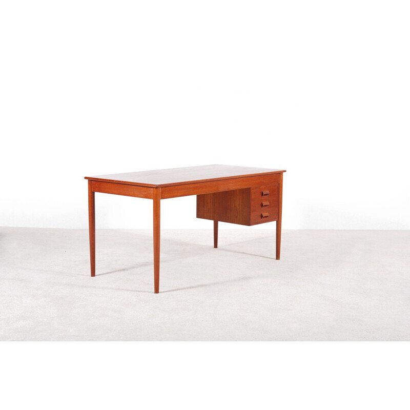 131 model teak desk by Børge Mogensen - 1960s
